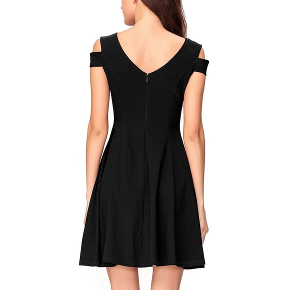 NEW WITH TAGS Women's Split Sleeve Cocktail dress, Black, size Medium, InsNova - Picture 1 of 4
